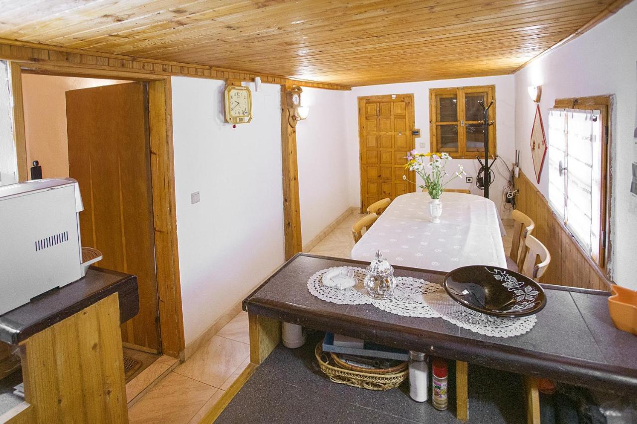 Хаджикольовата Къща Villa Medven ภายนอก รูปภาพ